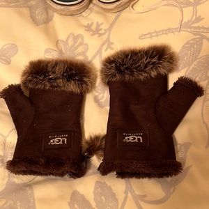 Ugg fingerless gloves